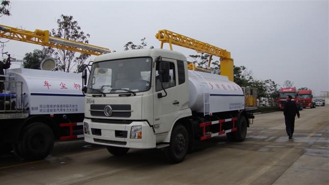 多功能抑塵車 多功能抑塵車