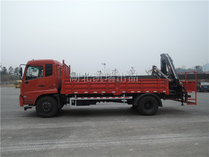 DWJ5180JJHD5型計量檢衡車(左) DWJ5180JJHD5型計量檢衡車(左)