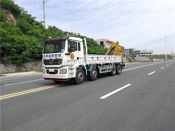 許昌市質量監督檢驗測試中心檢衡車(左前) 許昌市質量監督檢驗測試中心檢衡車(左前)