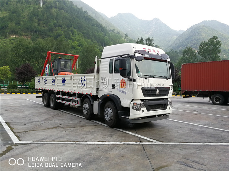 西固計量所購的DWJ5310JJHBB5型計量檢衡車發(fā)運(右前) 西固計量所購的DWJ5310JJHBB5型計量檢衡車發(fā)運(右前)