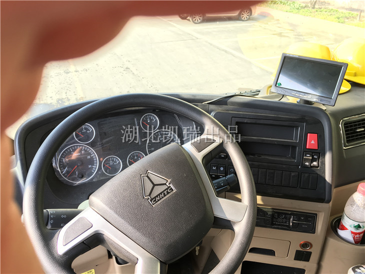 倒車影像裝置 倒車影像裝置