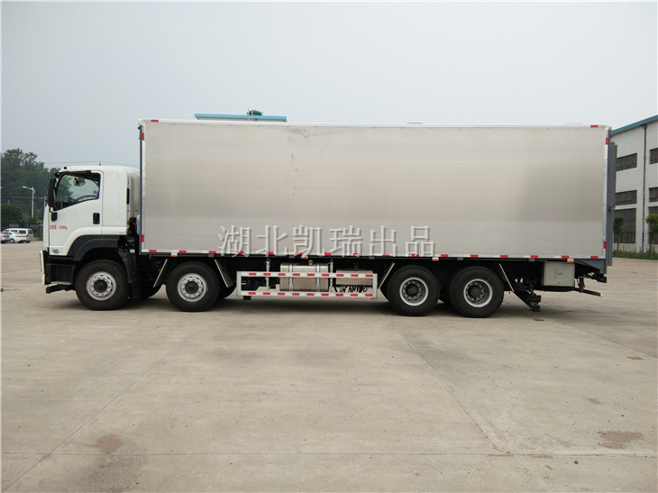 五十鈴四軸廂式計(jì)量檢衡車(左側(cè)) 五十鈴四軸廂式計(jì)量檢衡車(左側(cè))