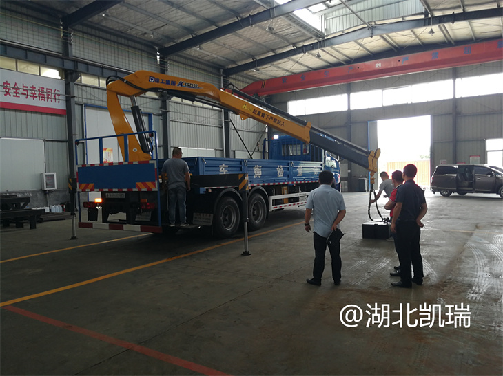 查驗檢衡車的整體配置 查驗檢衡車的整體配置