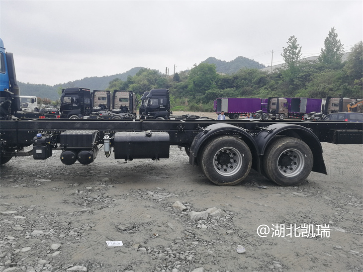 檢衡車底盤樹脂擋泥板 檢衡車底盤樹脂擋泥板