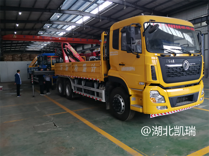 山西省檢驗(yàn)檢測(cè)中心領(lǐng)導(dǎo)驗(yàn)收檢衡車(chē) 山西省檢驗(yàn)檢測(cè)中心領(lǐng)導(dǎo)驗(yàn)收檢衡車(chē)